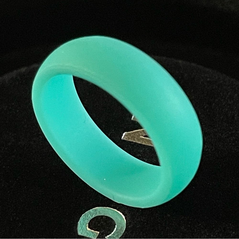 NEW Men’s Sky Blue Lightweight Silicone Universal Ring (Multiple Sizes)